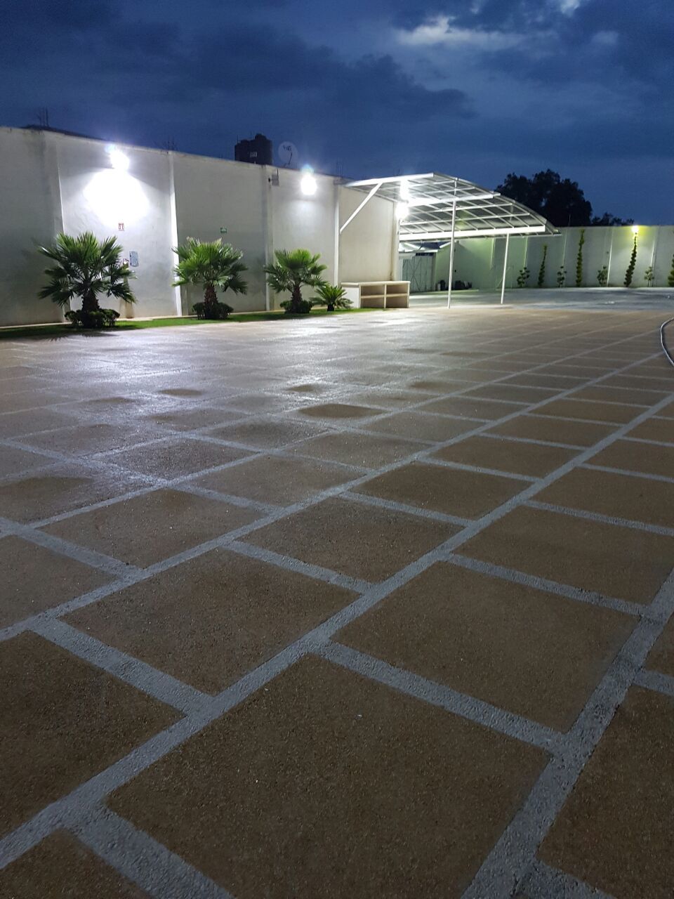 Amplias instalaciones  